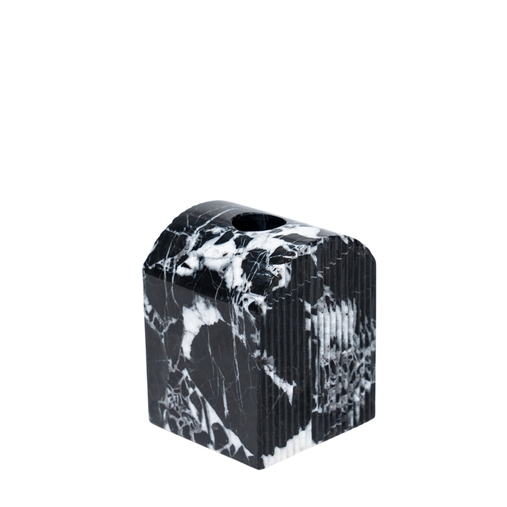 Origo Vase